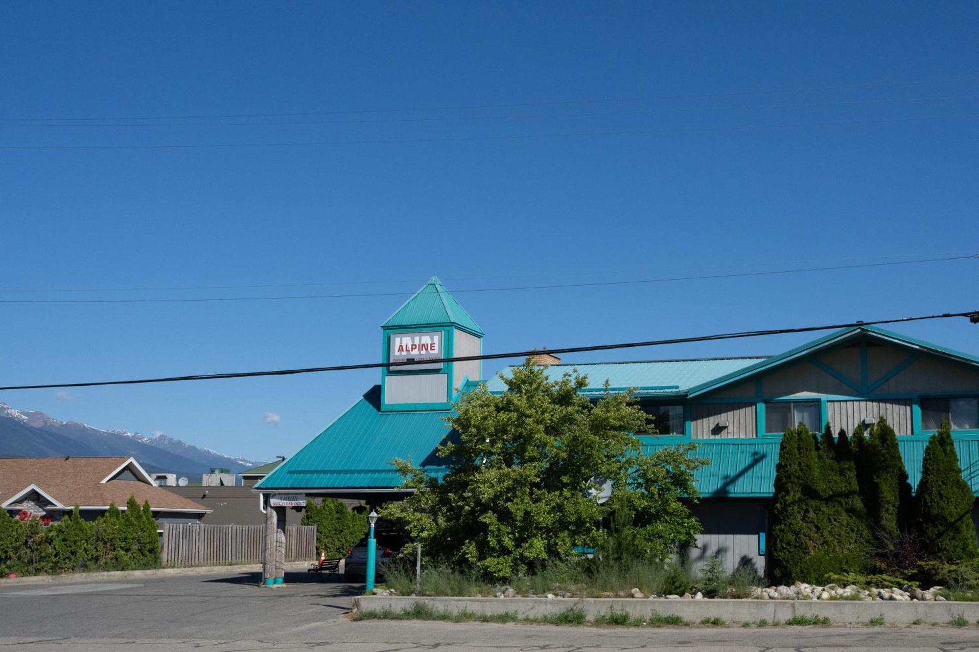 Alpine Inn Valemount Kültér fotó